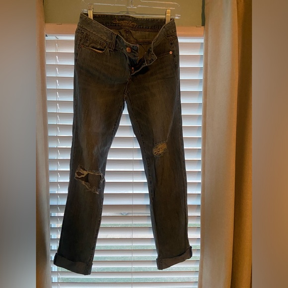 American Rag Destroyed Skinny Jeans, rolled or unrolled - Picture 1 of 3